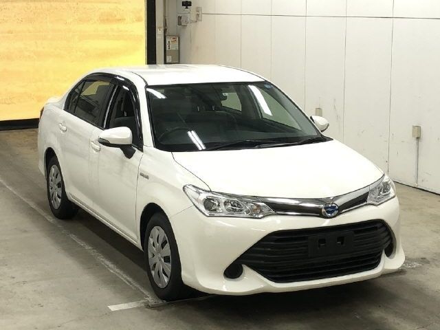 3519 Toyota Corolla axio NKE165 2016 г. (IAA Osaka)